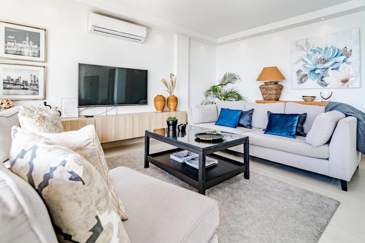 Cp - Modern Beachside Apartment In Estepona Eksteriør bilde